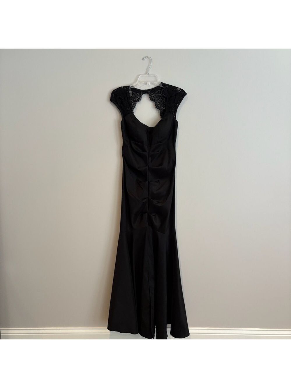 Vintage Cache Black Halter Lace Cap Sleeve Made in USA Mermaid Gown Size 12